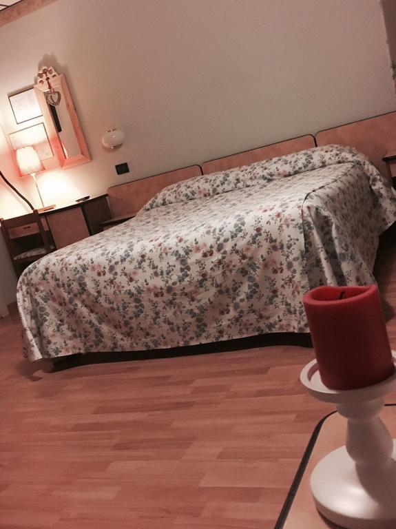 Albergo Sangrila Ланцо-Торинезе Экстерьер фото